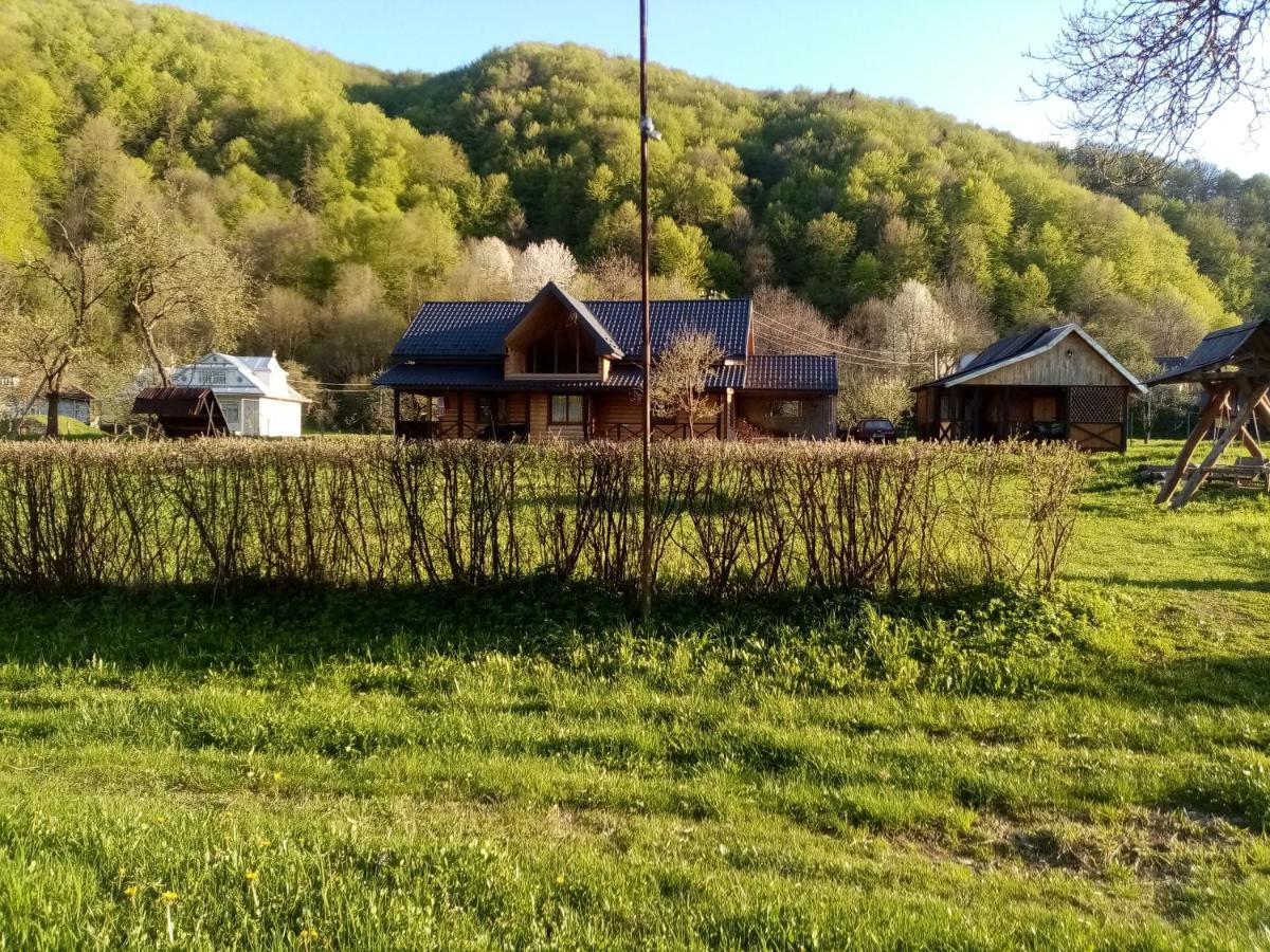 Садиба Федорчуків За Рікою Şeşorî Exterior foto