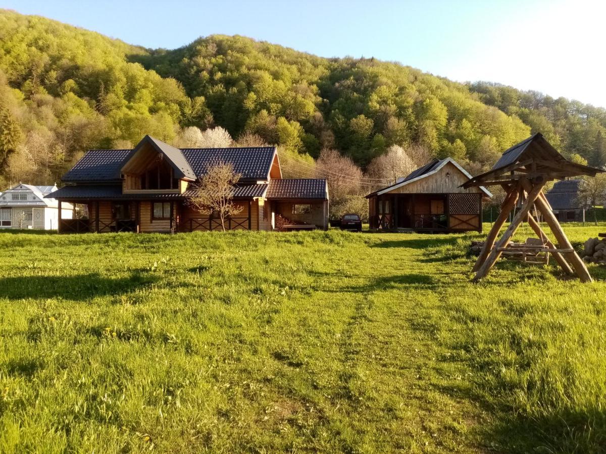 Садиба Федорчуків За Рікою Şeşorî Exterior foto